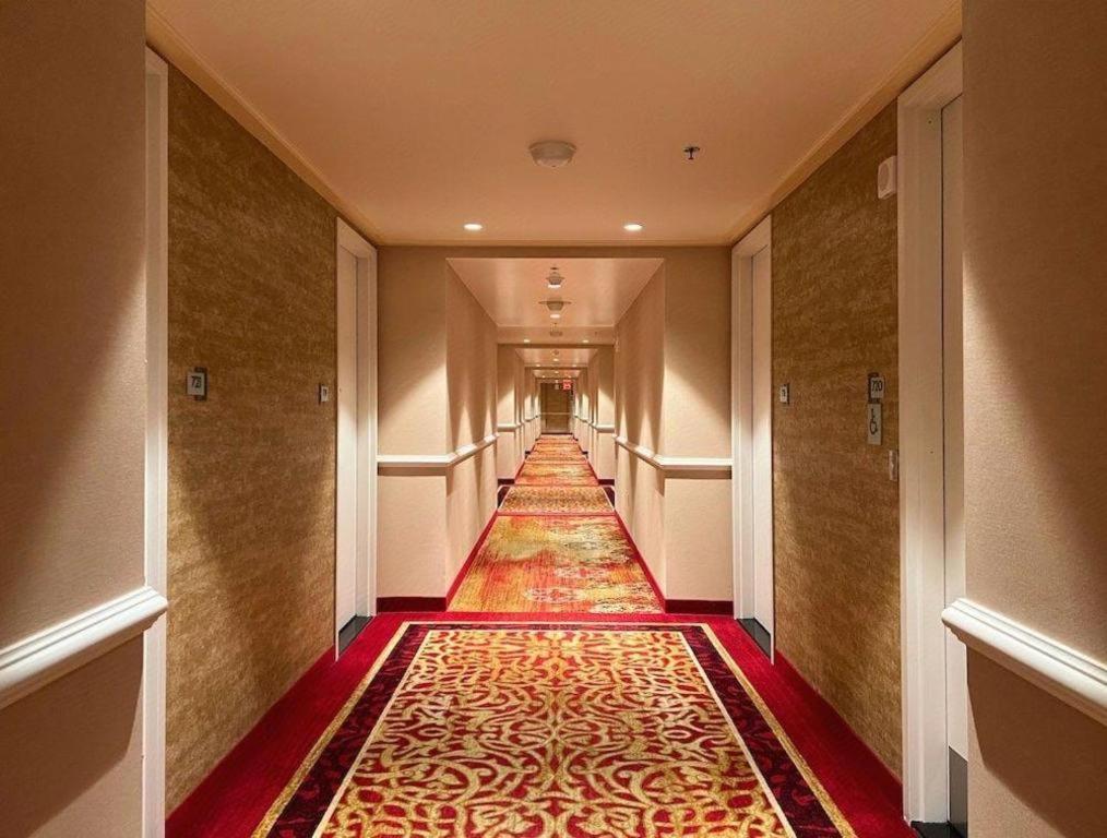 Hotel Ahern And Event Center *