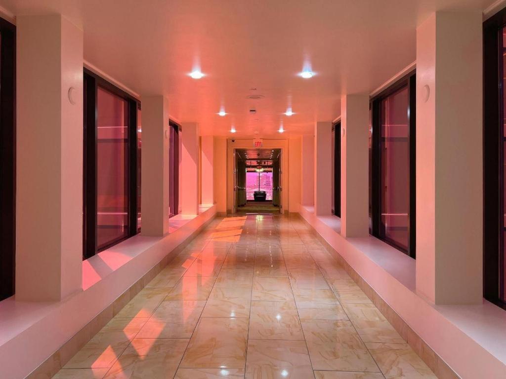 Hotel Ahern And Event Center